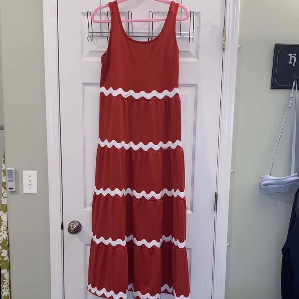 Rust and White Sleeveless Maxi Dress New M